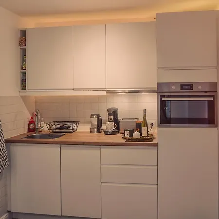 Goldrausch - Glanzvolle In Am Lutherplatz Apartment