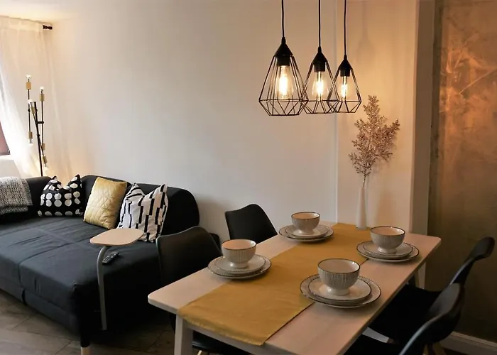 Goldrausch - Glanzvolle In Am Lutherplatz